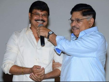 బోయపాటికి ఆ హీరోలు షాకిచ్చారా? అల్లు అరవింద్ ఎందుకలా చెప్పారు?