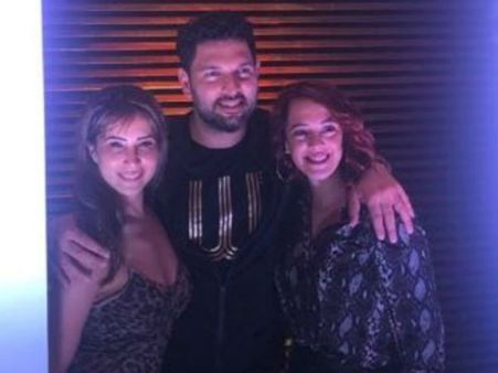 హీరోయిన్‌తో యువరాజ్ నైట్ పార్టీ.. భార్యను పక్కనే పెట్టుకొని