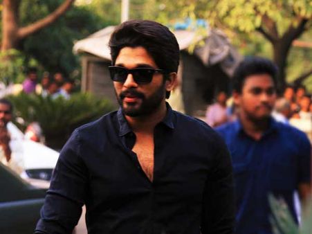 ఇలాంటి వార్తలు అల్లు అర్జున్ ఇమేజ్ డ్యామేజ్ చేయలేవు.. మెగా టీం స్వీట్ వార్నింగ్