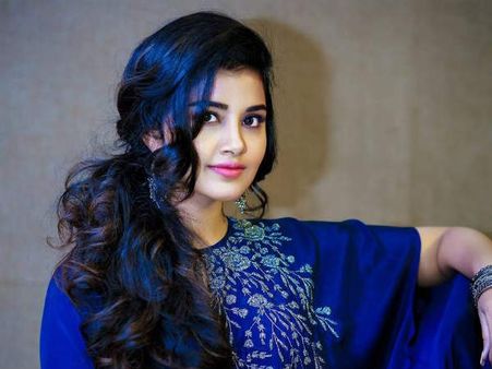 నిజానికి సమంత స్థానంలో అనుపమ ఉండాల్సింది.. కానీ ఆ కారణంగా!