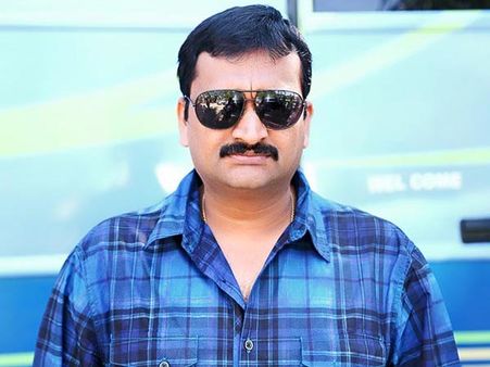 ఇక్కడ ఇలా జరుగుతుంటే... విదేశాలకు జంప్ అవుతున్న బండ్ల గణేష్!