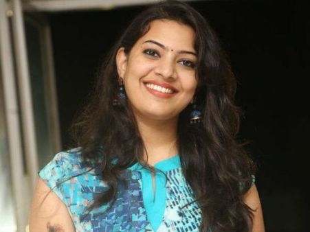 బిగ్ బాస్ వివాదం: ఆయనకు మద్దతుగా గీతా మాధురి వీడియో..