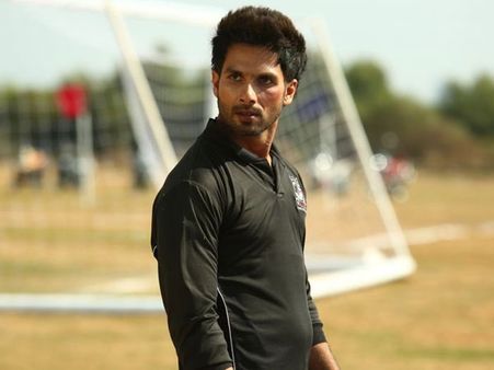 రూ. 300 కోట్ల దిశగా కబీర్ సింగ్... టాప్ సినిమాలను వెనక్కి నెట్టేస్తూ ప్రభంజనం!