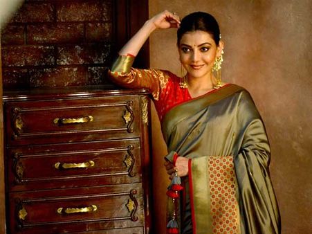 జ్యోతిలక్ష్మే కాదు. కాజల్ కూడా చీరకట్టింది.. అందంతో అదరగొడుతున్న సీత