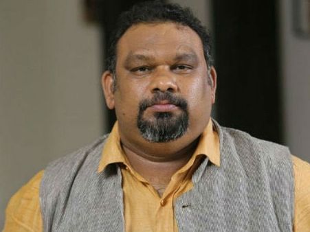 ‘బిగ్ బాస్’ నుంచి ఫస్ట్ ఎలిమినేట్ అయ్యేది ఎవరో చెప్పేసిన కత్తి మహేశ్.. ఆందోళనలో ఫ్యాన్స్