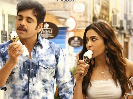 ‘మన్మథుడు 2’ ట్రైలర్: ఒక పూట భోజనం కోసం వ్యవసాయం చేయలేం.. లిప్ లాక్స్‌కు అంతే లేదుగా!