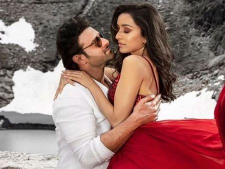 సాహో సాంగ్ టీజర్ రిలీజ్.. ప్రభాస్- శ్రద్ద రొమాంటిక్ సీన్స్ అదుర్స్