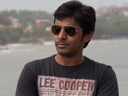 బైక్ తెచ్చిన తంటా.. ఏదో అనుకుంటే మరేదో జరిగింది.. అడ్డంగా బుక్కయిన ప్రియదర్శి