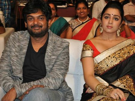 ఛార్మీ కోసం పూరీ త్యాగం.. ఎవరూ ఊహించని విధంగా!