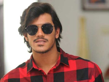 టాలీవుడ్‌లో చర్చనీయాంశంగా మారిన శ్రీహరి కుమారుడి లెటర్