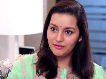 బుద్ది లేని చెత్త ప్రశ్నలు అడగొద్దు: రేణు దేశాయ్ అసహనం, బిగ్ బాస్‌ షోపై కూడా...