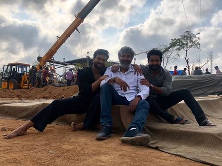 RRRకి మరో బ్రేక్.. ఎన్టీఆర్, చెర్రీలకు రెస్ట్.. ఈ సారి కారణమేంటంటే!