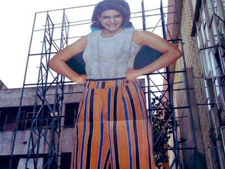 స్టార్ హీరో రేంజిలో భారీ కటౌట్లు.. నేను అర్హురాలినే అంటున్న సమంత!