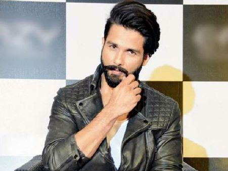 సక్సెస్ హీరో తలకెక్కిందా? ఆ యాటిట్యూడ్ ఏంటో... సోషల్ మీడియాలో ట్రోల్స్!