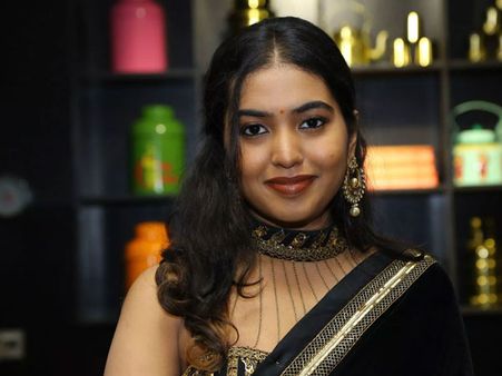 ఈ ప్రేమలో స్వేచ్ఛ లేదు, గడీల గురించి విని ఆశ్చర్యపోయా: శివాత్మిక రాజశేఖర్