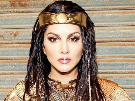 సన్నీలియోన్‌ని వెంటాడుతున్న వ్యాధి.. మాటలు పడుతూనే.. ప్రతీ పావుగంటకు ఒకసారి