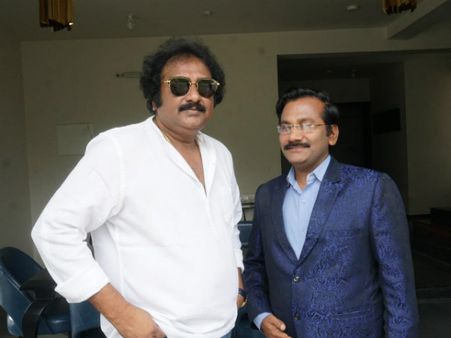 వివి వినాయక్ చేతుల మీదుగా ఉండి పోరాదే పాట.. ట్రెండింగ్‌గా టీజర్‌