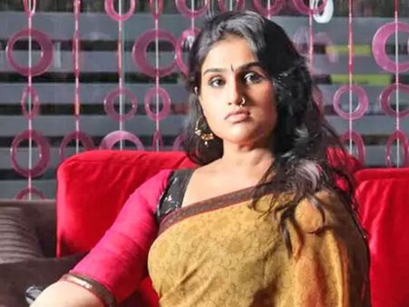 బిగ్ బాస్ 3 హౌస్‌లోకి ఎంటరై వనితను విచారించిన పోలీసులు, ఏం జరిగిందంటే?