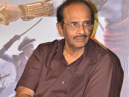 మరో క్రేజీ ప్రాజెక్టుతో విజయేంద్ర ప్రసాద్.. అక్కడ కూడా సత్తా చాటేందుకు..