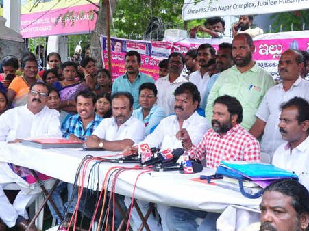 చిత్ర‌పురి సొసైటీలో అక్రమాలు.. సీనీ కార్మికుల‌కు తీరని అన్యాయం: ప్ర‌తాని రామ‌కృష్ణ గౌడ్ ఆగ్రహం