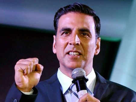 2018-19లో సంపాదనలో వరల్డ్ టాప్ హీరోలు వీరే... ఇండియా నుంచి ఎవరంటే?