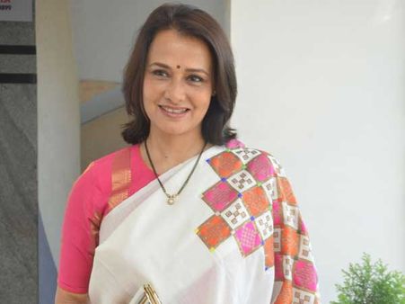 ‘మన్మథుడు 2’ చూసిన తర్వాత అమల రియాక్షన్ ఇదీ.. కూర్చోలేకపోయానంటూ..