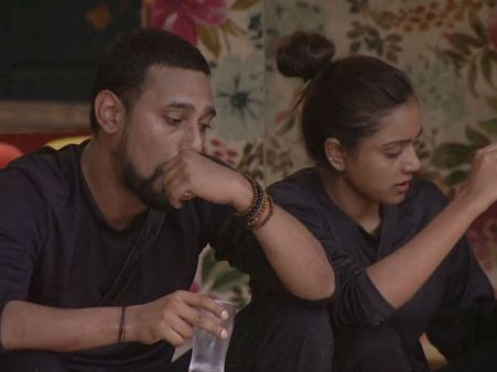 బిగ్ బాస్: ఒకరిపై ఒకరు రచ్చ రచ్చ.. కనీసం గుడ్డుకూడా కాపాడుకోలేవా అంటూ వరుణ్ పై వితిక పంచ్