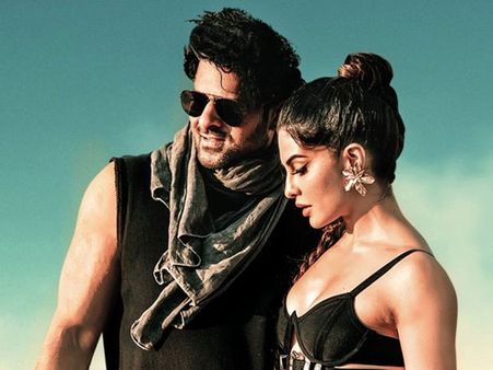 శ్రీలంకన్ బ్యూటీతో ప్రభాస్ రొమాన్స్.. కోపంగా ఉన్న ఫ్యాన్స్.. అసలు కారణం ఇదే