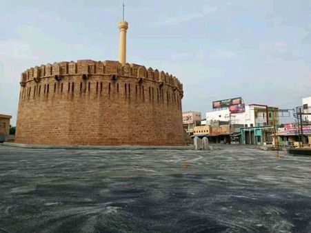 వైరల్‌గా సరిలేరు నీకెవ్వరు సెట్.. కళ్లు చెదిరేలా ఫిల్మ్‌సిటీలో కొండారెడ్డి బురుజు