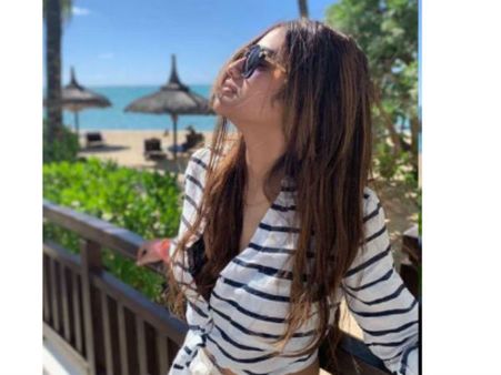 హీరోయిన్ నుస్రత్ హానీమూన్ ఫోటో వైరల్.. పెళ్లి తర్వాత భర్తతో యువ ఎంపీ విహారం