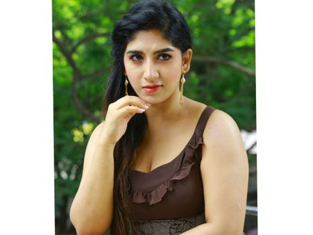 మాలాశ్రీ,, విజయశాంతి అంతటి హీరోయిన్.. పోలీస్ పటాస్ హిట్ సినిమా.. ప్రముఖుల ప్రశంసలు