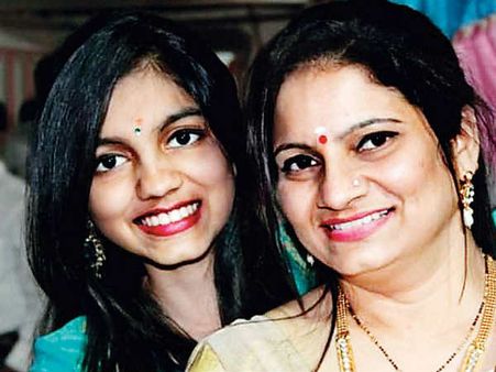 షాకింగ్.. మరో నటి ఆత్మహత్య.. టీనేజ్ కూతురిని చంపి తాను కూడా