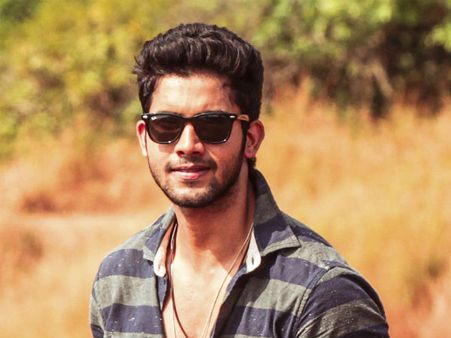 విలన్‌గా ప్రముఖ నిర్మాత కుమారుడు.. టాలీవుడ్‌లో కేక పెట్టించే మూవీతో