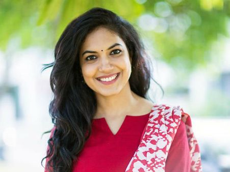 మాలీవుడ్‌లో దుమ్ము దులుపుతున్న తెలుగు హీరోయిన్.. ఒక్క సినిమాతోనే.