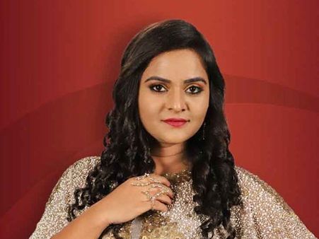 బిగ్ బాస్ నుంచి రోహిణి ఔట్.. చిన్న పొరపాటుతో ఎలిమినేట్.. కారణం తానేనంటూ కొట్టుకుని ఏడుస్తూ..