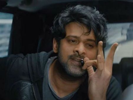 ‘సాహో’ ప్రీమియర్ షో కలెక్షన్స్... ఇంతకీ రికార్డులు బద్దలుకొట్టిందా?