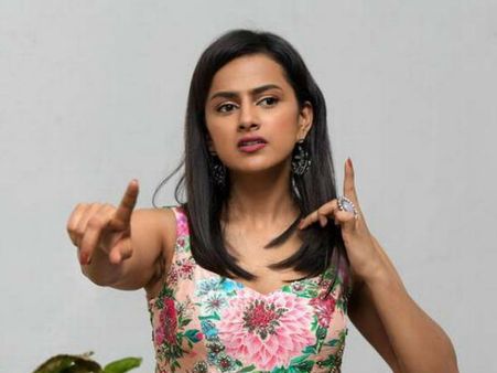 అభిమానులు అసహ్యించుకునేలా నాతో చేయించాడు: దర్శకుడిపై శ్రద్ధా శ్రీనాథ్