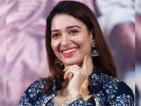 నిజం ఒప్పుకుంది: హీరోయిన్ తమన్నా పెళ్లి ప్రయత్నాలు షురూ...