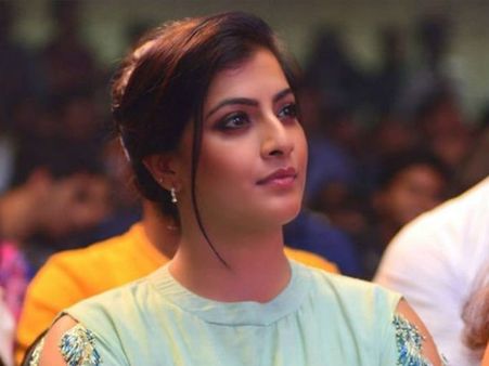 శరత్ కుమార్ కుమార్తెపై వివాదస్పద వ్యాఖ్యలు చేసిన నటుడు విమల్.. హాట్ టాపిక్