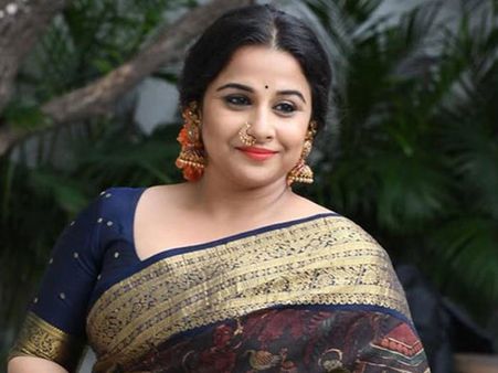 ఓ డైరెక్టర్ ఏకంగా రూమ్‌కి రమ్మన్నాడు.. విద్యాబాలన్ సెన్సేషనల్ కామెంట్స్