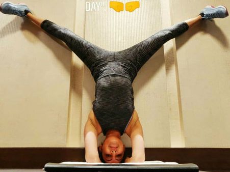 అబ్బో! కాజల్‌లో ఈ కళ కూడా ఉందా..? తలక్రిందులుగా పరేషాన్ చేసేసిందిగా!