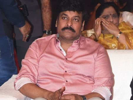 అన్నీ అబద్దాలే... ఇక్కడ ప్రొడ్యూసర్ తిడితే, అక్కడ మరోలా చెబుతారు: చిరంజీవి