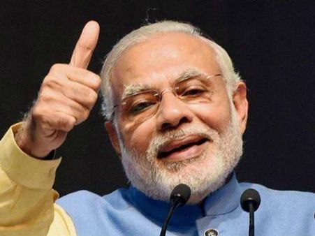 కూలీ నంబర్ 1‌పై ప్రధాని మోదీ ప్రశంసలు, మీ నిర్ణయం సూపర్బ్