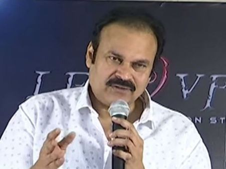 గాడ్‌ఫాదర్ లేకుండా చిరంజీవి మెగాస్టార్... ఫ్యాన్స్‌కు తప్పకుండా ప్రోత్సాహం.. నాగబాబు