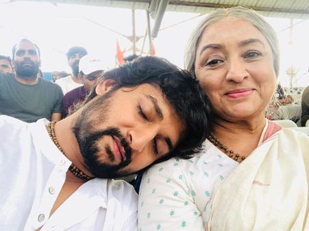 హాయిగా నిద్రపోయిన నాని.. సూపర్ హిట్ అయితేనే లేపండి అంటూ కామెంట్