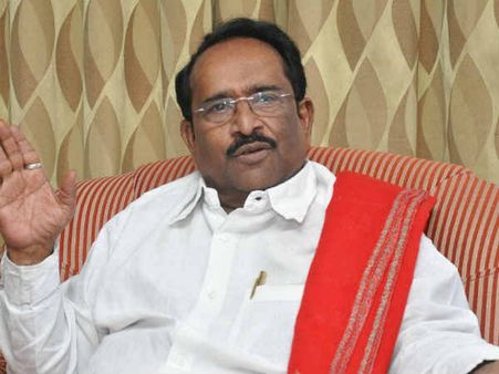 ప్రాణాలు పోయినపుడు రాజకీయాలు చేయవద్దు: పరుచూరి గోపాలకృష్ణ