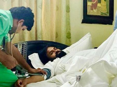 అనారోగ్యం పాలైన పవన్ కళ్యాణ్.. సమస్య తీవ్రతరం.. మెగా అభిమానుల్లో ఆందోళన!