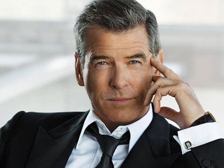 ‘జేమ్స్ బాండ్’ పాత్రలు మగాళ్లకేనా, మహిళలకు అవకాశం ఇవ్వాలి: పియర్స్ బ్రాస్నన్