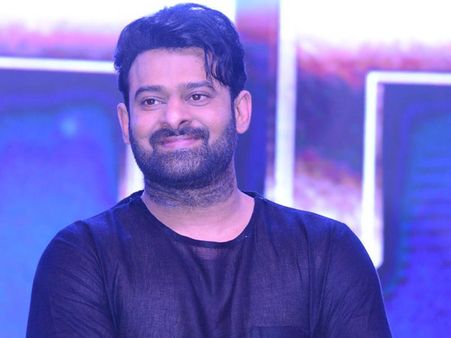 సాహో ఎఫెక్ట్: ఎవరి మాట వినని ప్రభాస్.. నచ్చ జెప్పేందుకు ఆ ఇద్దరు!