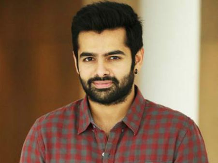 ఒకటి కాదు రెండు కాదు వరుసగా మూడు.. హీరో రామ్ సెన్సేషన్.. ఆనందంతో!